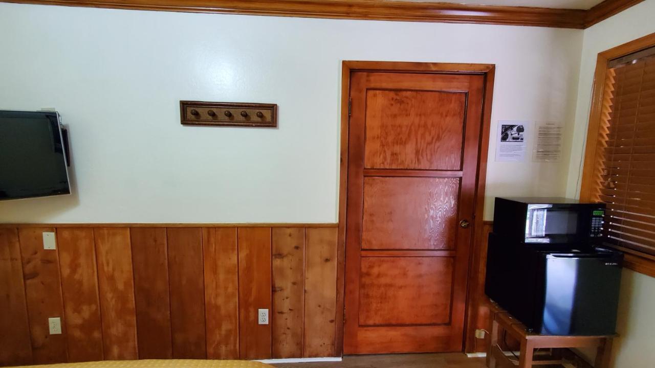 Kernville Inn Екстер'єр фото