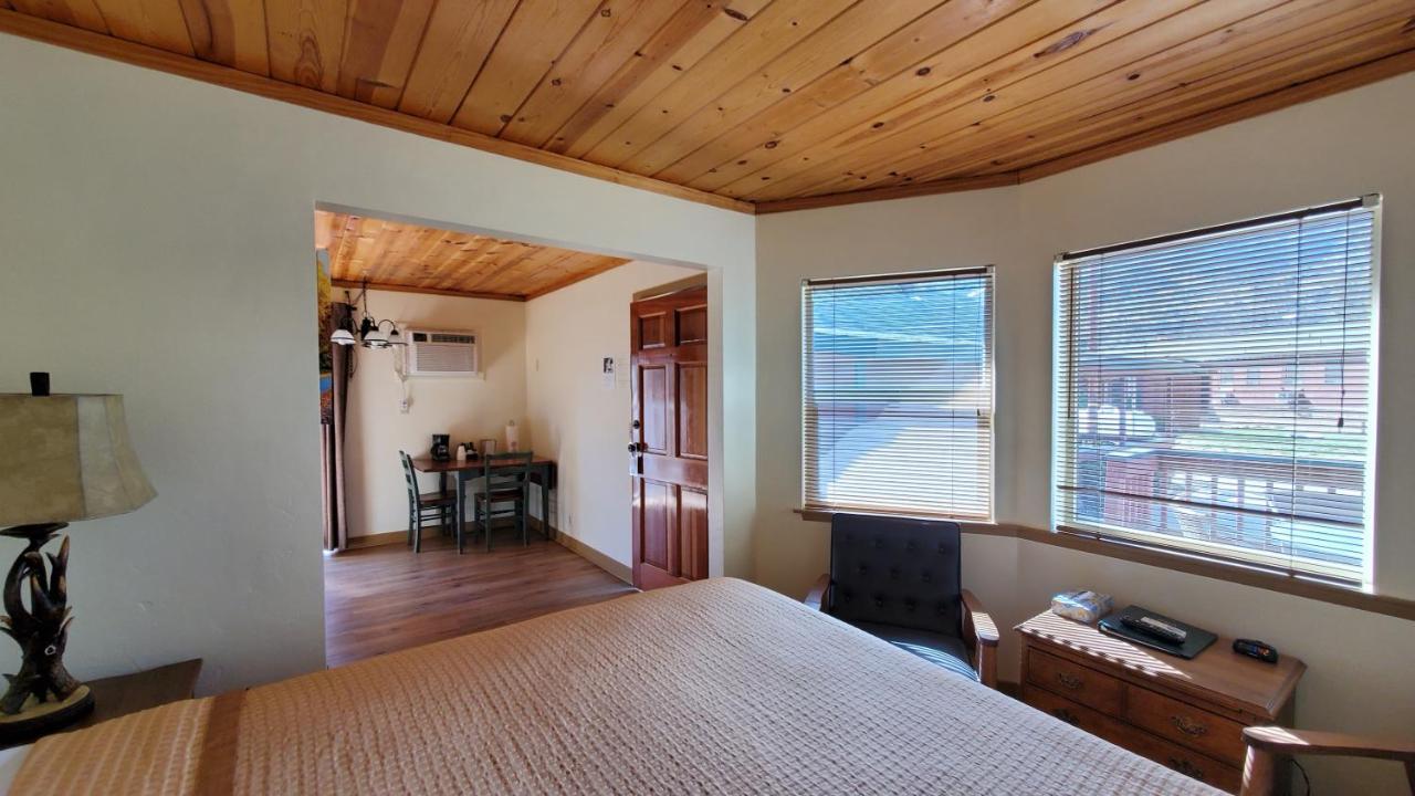 Kernville Inn Екстер'єр фото